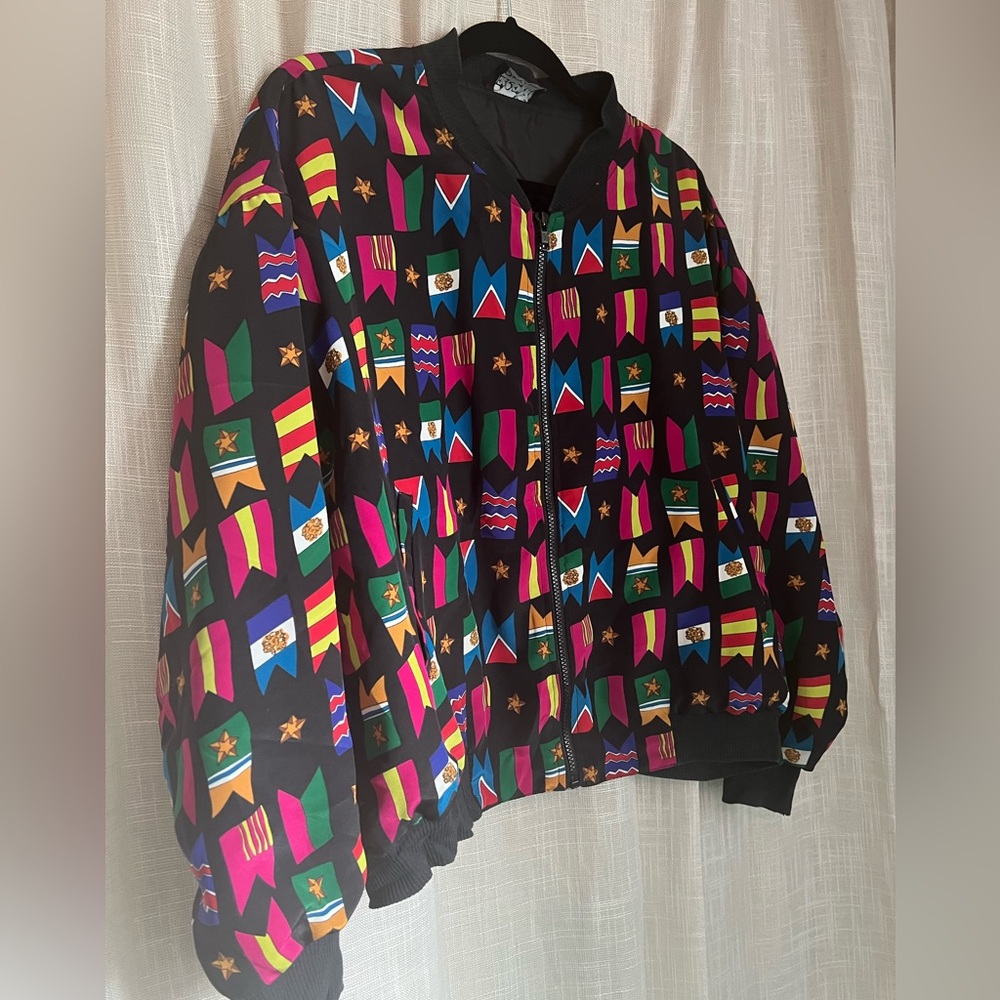Colorful Geometric Patterned Bomber Jacket - image 3